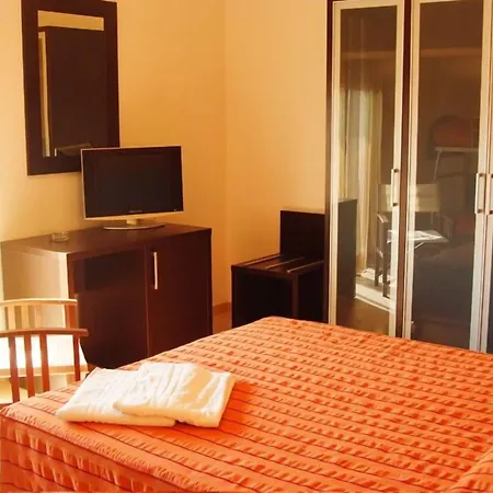 Hotel Club Ravezzo-2